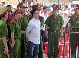 Kẻ đánh đập người yêu đến chết dửng dưng nhận án tử hình ảnh 2