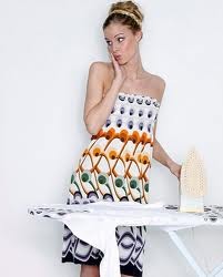 Tiểu thư nhà giàu trốn bố mẹ đi làm... giúp việc ảnh 2