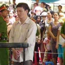 Gã con rể trời đánh, 4 lần đầu độc cả gia đình vợ ảnh 1