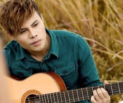 Thác loạn như ca sỹ "bóng" thời nay! ảnh 2