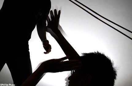 Trung Quốc: Thầy giáo hiếp dâm hàng loạt học sinh ảnh 1