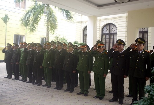 Giám đốc CATP Hà Nội thăm, kiểm tra công tác bảo vệ Tết tại công an cơ sở ảnh 4