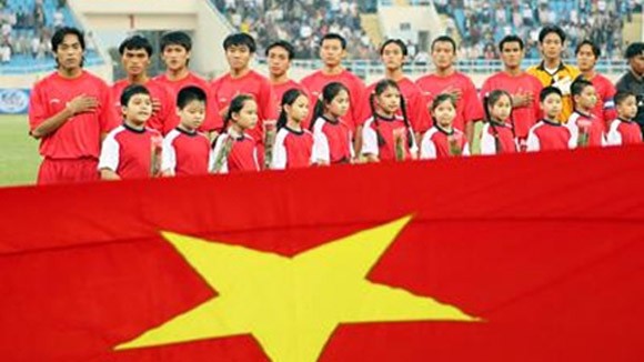 Phải hát Quốc ca trong giải đấu thể thao ảnh 1