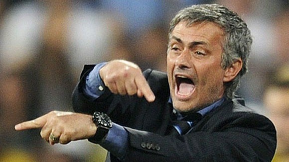 Phất cờ thôi Mourinho! ảnh 1