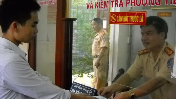 Giữ đúng tác phong, thái độ chuẩn mực ảnh 1
