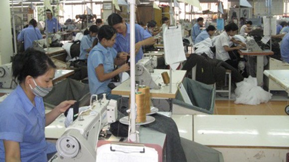 Lương tăng không khiến sản xuất gặp khó khăn ảnh 1