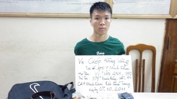 Tên cướp hiệu vàng 21 tuổi ảnh 2