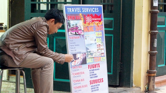 Vô tư niêm yết giá bằng USD ảnh 1
