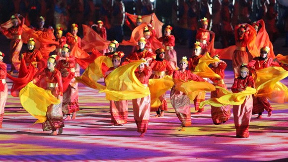 Ấn tượng với Lễ khai mạc SEA Games ảnh 1