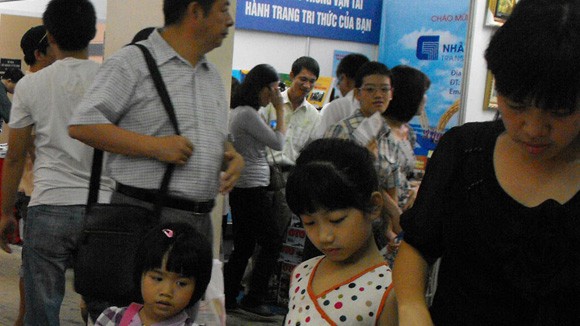 Chợ sách đêm ảnh 1