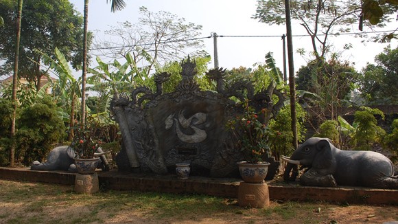 Chiêu thức tung tin đồn từ... rắn ảnh 1