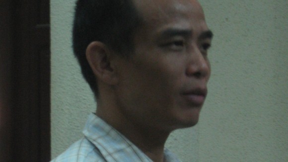 Nguyên trưởng cửa hàng xăng dầu ra tòa lần 3 ảnh 1
