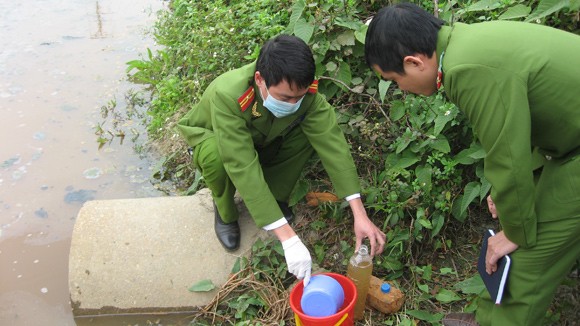 “Bắt bệnh” ô nhiễm sông Bún ảnh 1