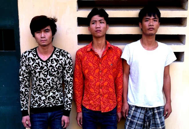 Bị gọi điện thúc, tới cửa hàng đâm chết chủ nợ ảnh 1
