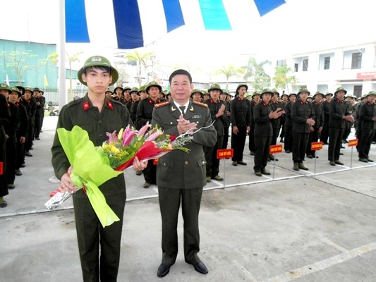 Phấn khởi lên đường thực hiện nghĩa vụ Công an nhân dân ảnh 3