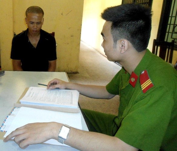 Bắt khẩn cấp đối tượng gây rối, tấn công y bác sỹ tại BV Bạch Mai ảnh 3