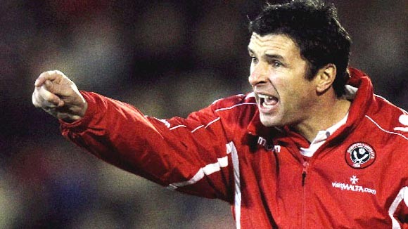Gary Speed - HLV đội tuyển xứ Wales treo cổ tự tử ảnh 1