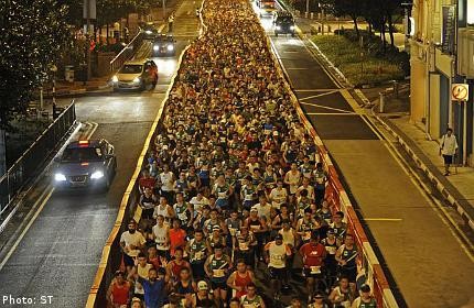 Chạy marathon, một sinh viên đột tử khi cán đích ảnh 1