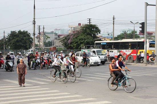 Giao thông Yangon - Hà Nội hai thái cực đáng suy nghĩ (2) ảnh 2