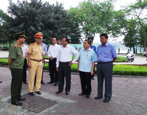 Lập lại trật tự ATGT, đô thị trên địa bàn Thủ đô ảnh 1