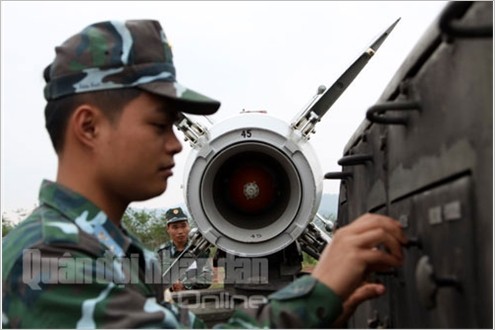 Bắn nghiệm thu tên lửa cải tiến: Tên lửa xé trời tìm diệt mục tiêu ảnh 4