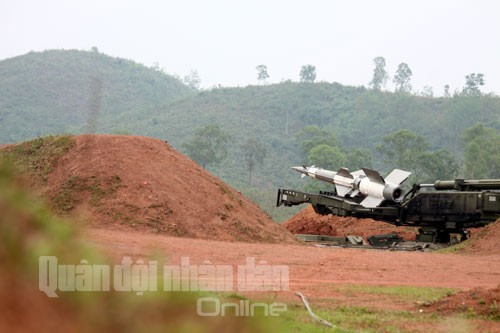 Bắn nghiệm thu tên lửa cải tiến: Tên lửa xé trời tìm diệt mục tiêu ảnh 10