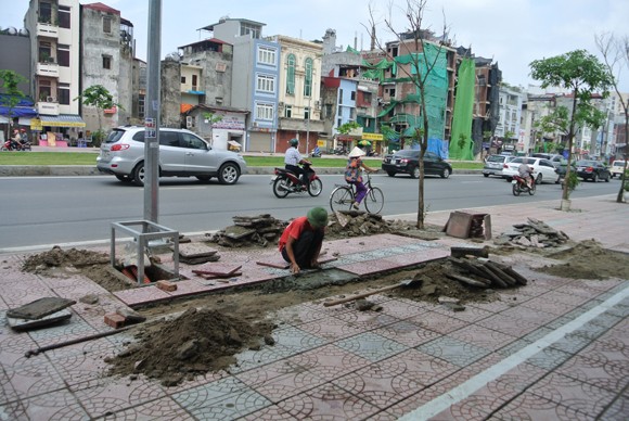 Không có chuyện lát 1m hè hết 1 tỷ đồng ảnh 1
