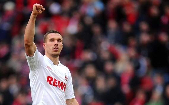 Mùa sau, Podolski sẽ khoác áo Arsenal ảnh 1