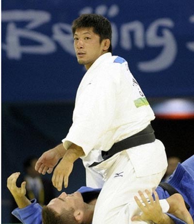 Nhà vô địch Olympic phủ nhận cáo buộc hiếp dâm ảnh 1