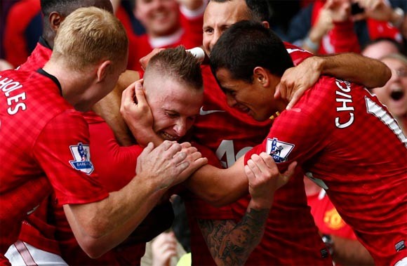 MU cùng Arsenal hủy diệt đối thủ ảnh 1