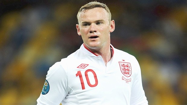 Rooney được chọn làm thủ quân ảnh 1