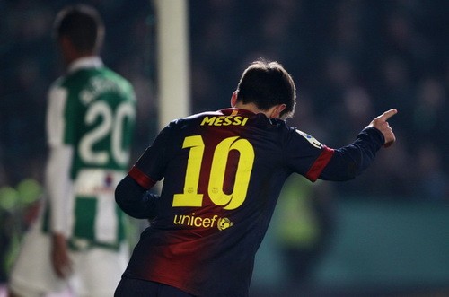 Messi tiếp tục ghi bàn, Real Madrid nhận thất bại ảnh 1