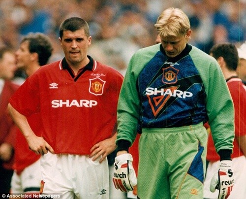 Manchester United: Đội bóng "không xương sống" ảnh 1