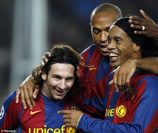 Ronaldinho: "Có tôi, MU đã thống trị châu Âu" ảnh 2