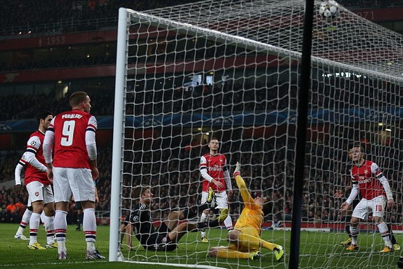 Arsenal "sụp đổ" trên sân nhà, Porto thắng nhẹ ảnh 1