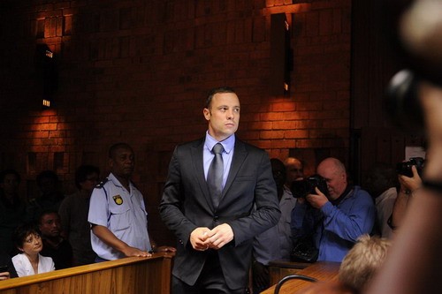 Diễn biến bất ngờ về vụ “người không chân” Oscar Pistorius ảnh 2