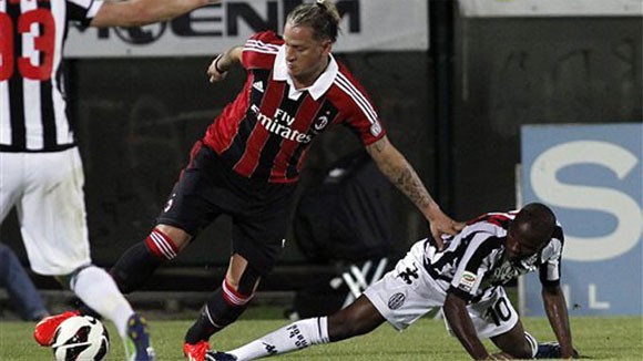 Milan đến Champions League bằng "chuyến tàu chót" ảnh 1