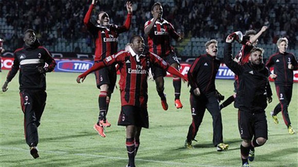 Milan đến Champions League bằng "chuyến tàu chót" ảnh 2