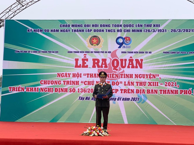 Rộn ràng ngày hội 'Thanh niên tình nguyện' và Chương trình 'Chủ nhật đỏ' của Công an Thủ đô ảnh 2