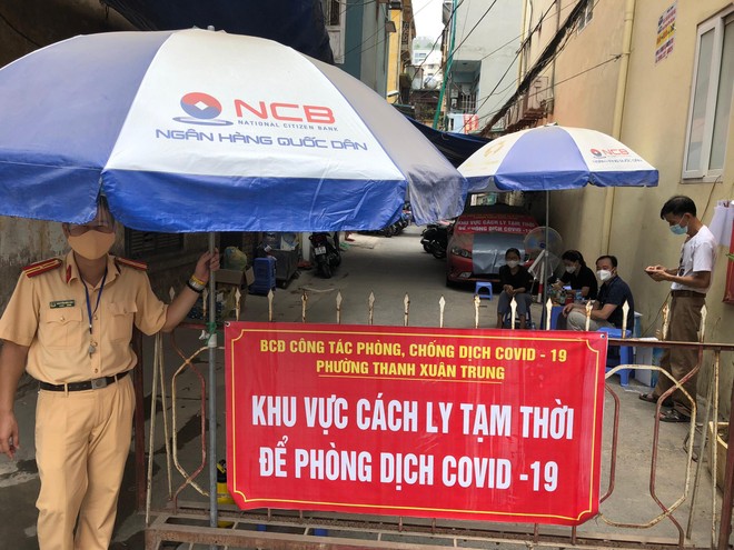 Phong tỏa khu dân cư có hơn 2.000 dân ở quận Thanh Xuân ảnh 2