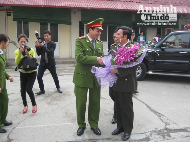 Giảm ùn tắc, tai nạn, bảo vệ tuyệt đối an toàn cho nhân dân vui Tết, đón xuân ảnh 4