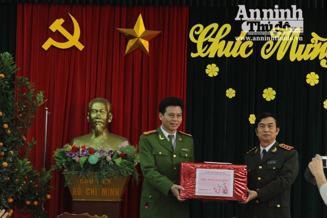 Giảm ùn tắc, tai nạn, bảo vệ tuyệt đối an toàn cho nhân dân vui Tết, đón xuân ảnh 5