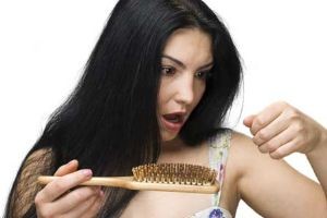 5 cách tự nhiên giúp ngăn ngừa rụng tóc ảnh 1