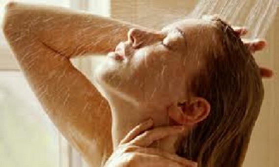 Lợi ích của tắm nước lạnh ảnh 1