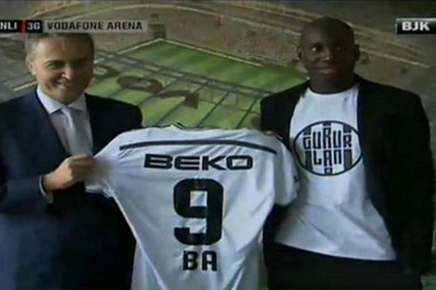 Chelsea mua Felipe Luis, bán Demba Ba ảnh 5