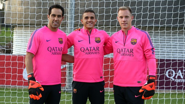 Luis Suarez chính thức khoác áo Barcelona vào thứ 2 ảnh 3