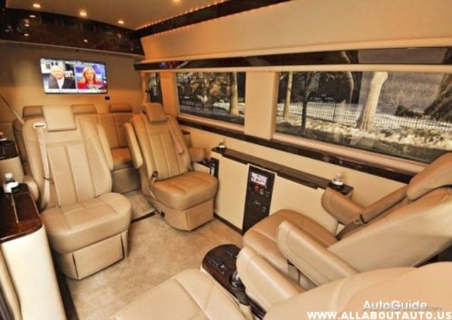 Beyonce: Sắm xế sang Maybach để chuẩn bị cho đứa con sắp chào đời. ảnh 2