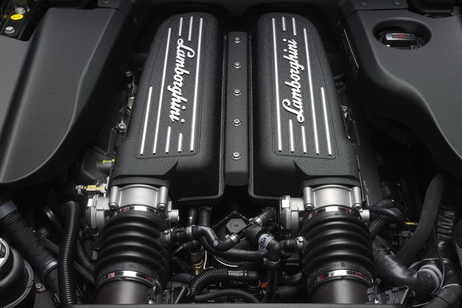 Lamborghini Gallardo LP550-2 sẽ đánh bại Porsche 911 ? ảnh 8