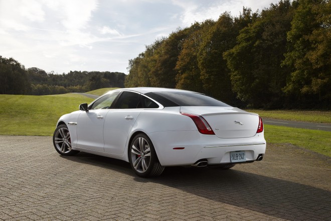 Jaguar giới thiệu gói nâng cấp mới cho XJ Saloon ảnh 6