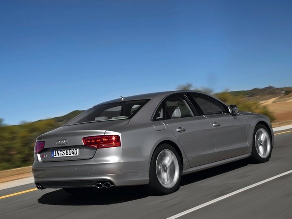 Trải nghiệm cùng Audi S8 phiên bản 2013 ảnh 4